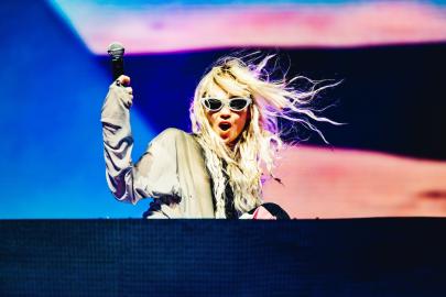 Grimes Cancels World Pride Appearance Due to 'Family Issues'