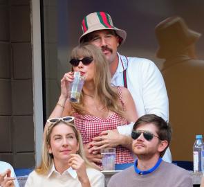 Taylor Swift and Travis Kelce Enjoy a Rare Date Night in Florida