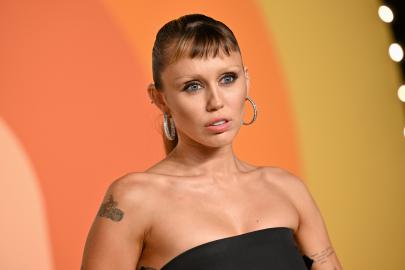 Miley Cyrus Reveals the Medical Condition That Gives Her a Raspy Voice