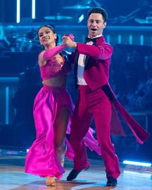 Top DWTS Relationships Making Waves in 2025
