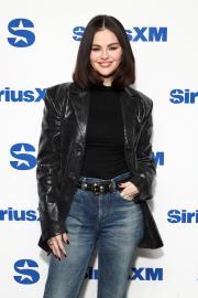 Selena Gomez Shares Her Natural Glam Routine While Teasing New Rare Products