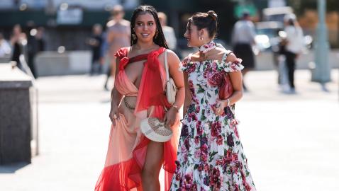 17 Bust-Friendly Wedding Guest Dresses for Women Over 40
