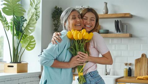9 Last-Minute Mother's Day Flowers on Amazon That Will Arrive on Time