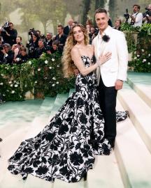 Allison Williams Secretly Married Alexander Dreymon: Report