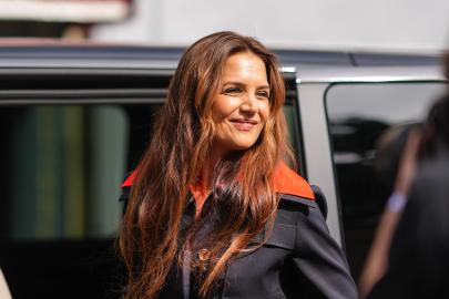 Katie Holmes’ $575 Sandals Are the Definition of Summer Comfort — Get the Look for $43