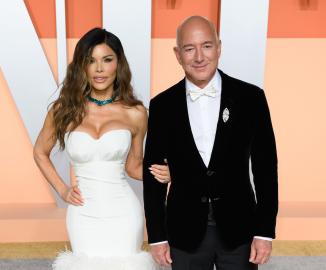 Jeff Bezos and Lauren Sanchez Are Married in 'Low-Key' Venice Ceremony