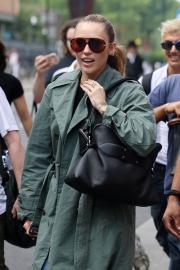 Miley Cyrus' Slouchy Tote Bag Is the Ultimate Carry-All — Copy the Look for $70