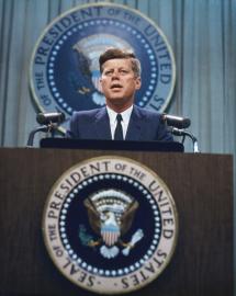 JFK Had Sex With Flight Attendant 1 Month After Stillborn Daughter's Birth