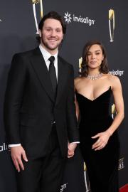 Hailee Steinfeld Reveals Non-Traditional Aspects of Wedding Wardrobe