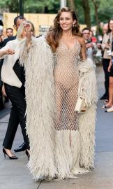 Miley Cyrus Admits She’s ‘Insecure’ and Only Wears ‘Grandma’’ Swimsuits