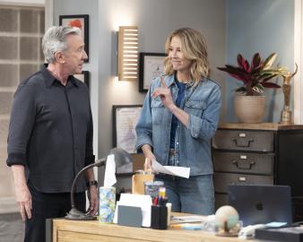5 Iconic TV Easter Eggs Honoring Cast Members