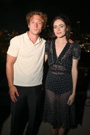 How Jeremy Allen White Supported Molly Gordon at ‘Oh, Hi!’ Film Screening
