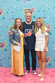 Full House: Dave Coulier's Cancer Battle, John Stamos' Sobriety, More
