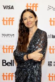 Justine Bateman Slams Parents for Letting Kids Use ChatGPT