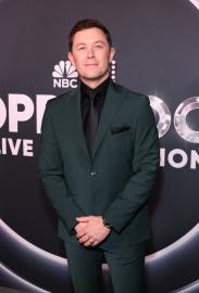 Country Singer Scotty McCreery Reveals 2 Grandmothers Died 3 Hours Apart