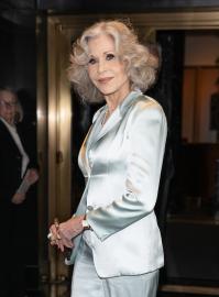 Jane Fonda Wears a Flannel Nightgown to Bed Because She’s ‘Single'