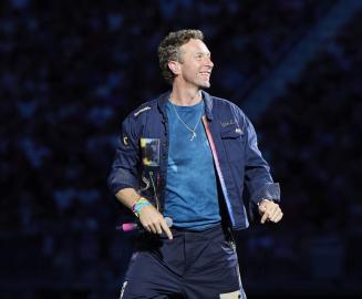Coldplay’s Chris Martin Warns Fans Over Kiss Cam After CEO Scandal