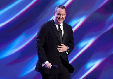 Shane Gillis Takes Shot at Bill Belichick, Jordon Hudson Age Gap at ESPYs