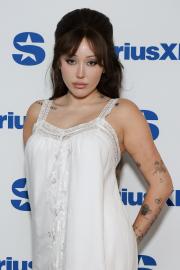Noah Cyrus Shares Behind-the-Scenes Pics of Her Return to Bleached Brows