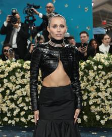 5 Insights on Miley Cyrus' Artistic Influence in 2025