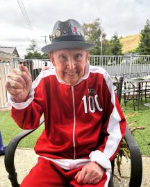102-Year-Old TikTok Star and World War II Veteran ‘Papa Jake’ Larson Dies