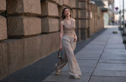 These 18 Stretchy Summer Pants Aren’t Pajamas, but They’re Just as Comfy