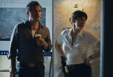 John Leguizamo Jokes He Watched Porn for the 1st Time for Apple TV's 'Smoke'