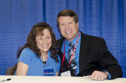 Jim Bob and Michelle Duggar Kiss During Date in Rare Social Media Video