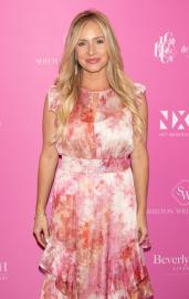 TV Host Camille Anderson ‘Thrown to the Ground’ and Mugged in Beverly Hills