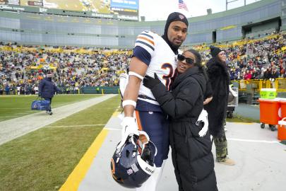 How Simone Biles Celebrated Husband Jonathan Owens Making Bears Roster