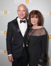 Jeff Bezos’ Mom Jackie Dead at Age 78 After Dementia Battle