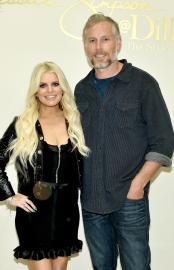 Jessica Simpson and Ex Eric Johnson Reunite for Las Vegas Flight