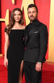 Justin Theroux and Nicole Brydon Bloom's Relationship Timeline
