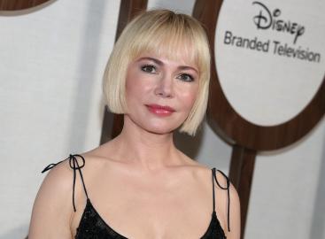Michelle Williams Shares Hilarious Mom Hack With 3 Under 5 at Home