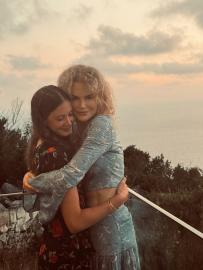 Nicole Kidman Shares Rare Summer Photos With Daughters Sunday and Faith
