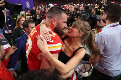 How Travis Kelce Proposed to Taylor Swift, According to His Dad Ed Kelce