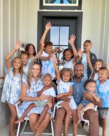Influencer Karissa Collins Says She ‘Never Wanted’ Her ‘Life’ With 11 Children