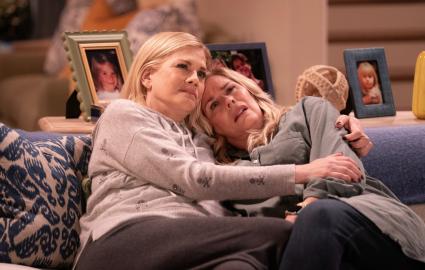 19 Must-Watch Netflix Sitcoms to Stream Right Now (August 2025)