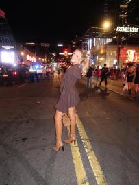 Brittany Mahomes' Chic Fashion: 4 Signature Style Moments