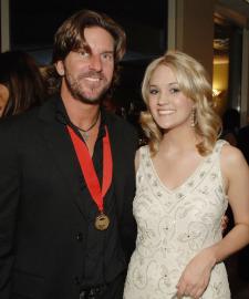 Carrie Underwood Reacts to 'Unfathomable' Death of Collaborator Brett James