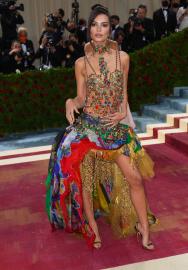 8 Unexpected Fashion Statements That Went Viral