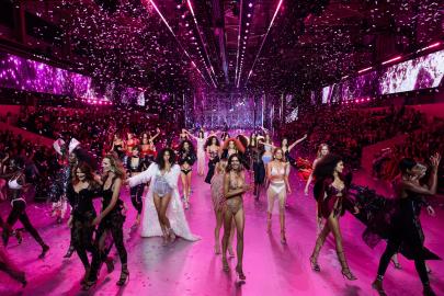 Victoria’s Secret Reveals 1st Fashion Show Angels Walking the 2025 Runway