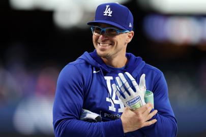 L.A. Dodgers' Kike Hernandez Details Challenges of Staying in Shape at 34