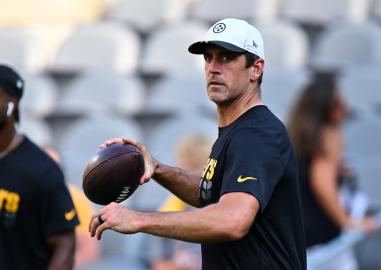 Aaron Rodgers Doesn’t Want to Talk About What It Means to Face Jets