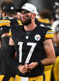 Irish Police Cannot Confirm Steelers QB Skylar Thompson Was Robbed in Dublin
