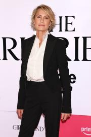 Robin Wright Says ‘Successful’ Director Made Her Cry: ‘Doesn’t Like Women’