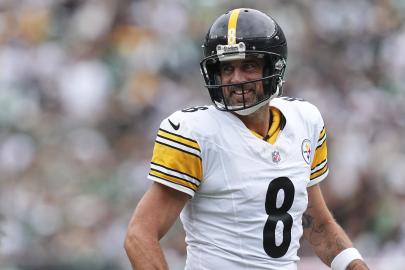 Aaron Rodgers Gave a Shout-Out to Mystery Wife After 1st Win as Steeler