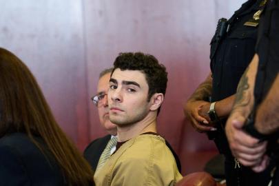 Luigi Mangione Lays Out 6 Reasons to Dismiss Death Penalty Indictment