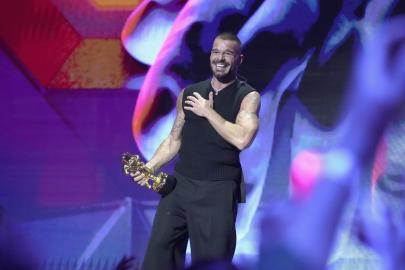 Ricky Martin Thanks Kids in Latin Icon Award Speech at 2025 VMAs