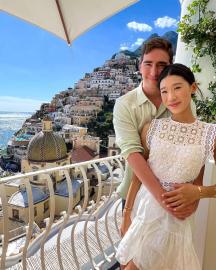 Influencer Becca Bloom Crashed Out Over Behind-the-Scenes Wedding Issues